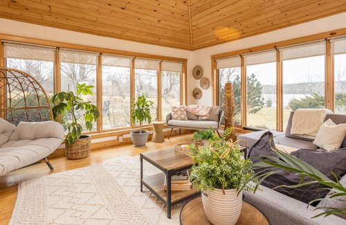 Yarmouth County House | RESORT 21 - A private oasis on the lake.