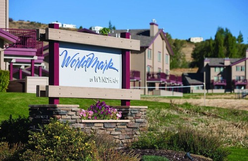 Harbor Village Apartment | Resort 2BD condo with onsite resort amenities: ind