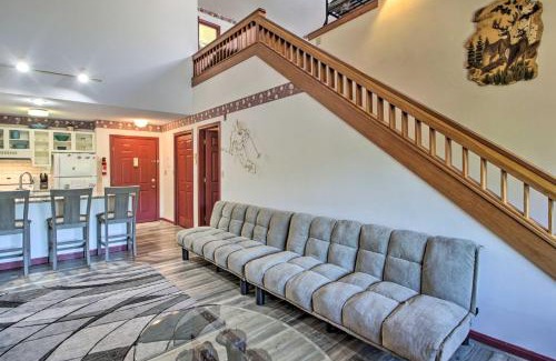 North Woodstock Apartment | Resort Condo with Lake and Pool about 5 Mi to Flume Gorge!
