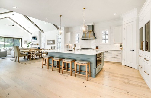 Seacrest House | Resort Like Paradise, Steps from Beach! VRBO's 2024 Vacation Rental Of The Year!