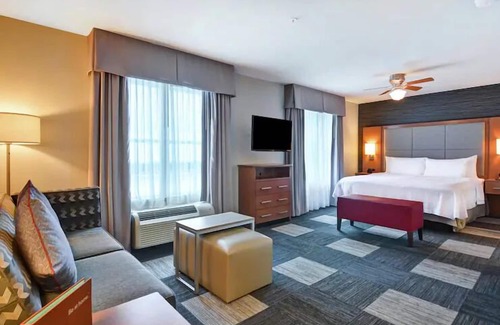 McNeil Hotel | Resort Living in the Heart of Texas:Free Parking,Pets Allowed,3 Relaxing Units