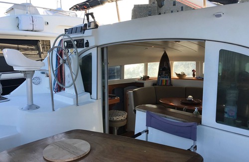 Borgo-Sanzio Boat Rental | Resort on board on Catamaran "Miragua" - in Catania (Duomo/Ex Dogana/Pescheria)