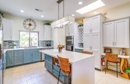 Palm Springs Condo | Resort Pools + Golf: Palm Springs Condo!