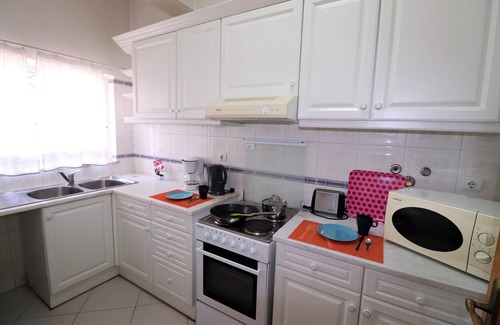 Ferreiras Apartment | Resort Solcosta - STUDIO apartment, pool, A/C, Wi-Fi, Gym, close to restaurants