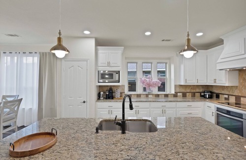 Denton County House | Resort-Style 5BR Home near PGA Frisco & Little Elm; Only 30 minutes north of DFW