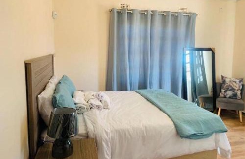 Molepolole Villa | Rest and Work at Los Abrigos Villa in Molepolole