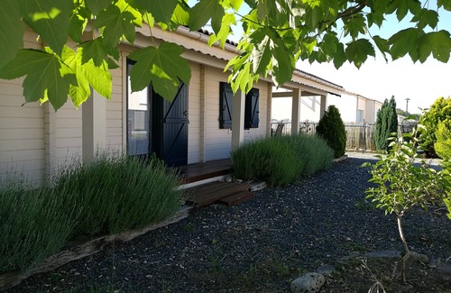 Marennes House | Rest assured in a charming wooden house .
