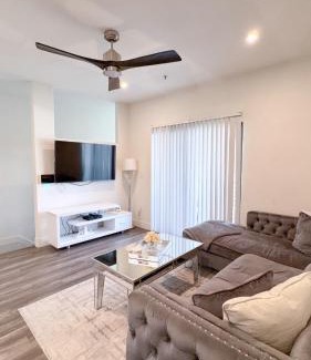 Seven Hills Apartment | Rest Away