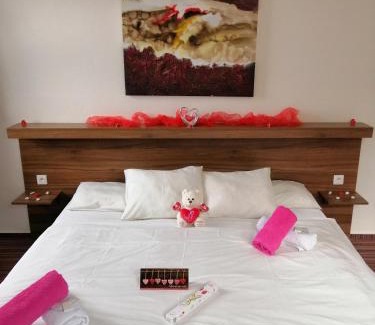 Hradec Kralove House | Restaurace a penzion Zděná Bouda