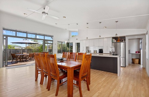 Ruakaka House | Restful Ruakaka - Ruakaka Holiday Home