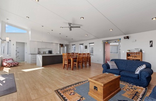 Ruakaka House | Restful Ruakaka - Ruakaka Holiday Home