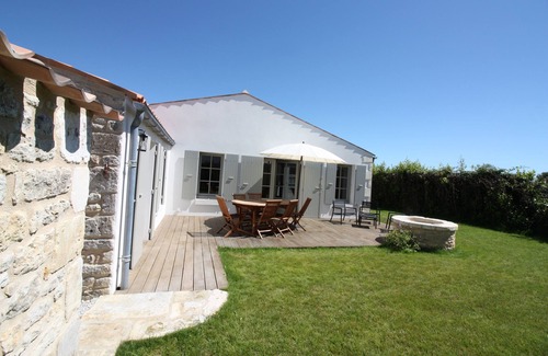 Saint-Denis-d'Oleron House | Restored cellar, private enclosed garden near village center and beach St Denis Oléron