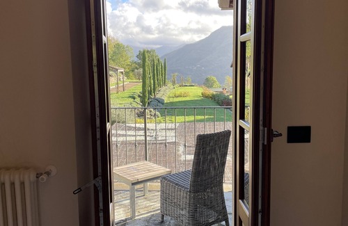 Licciana Nardi House | Restored Farmhouse With Infinity Pool, Mountain Views and Landscaped Garden
