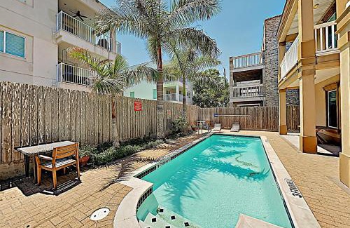 South Padre Island Apartment | Retama Landing