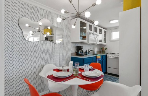 Twin Palms Apartment | Retro & funky mid-century mod at Ocotillo Lodge