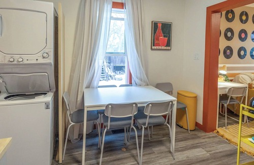 Inglewood House | Retro Glam in Ramsay Walk to Stampede Grounds, Inglewood, BMO Center