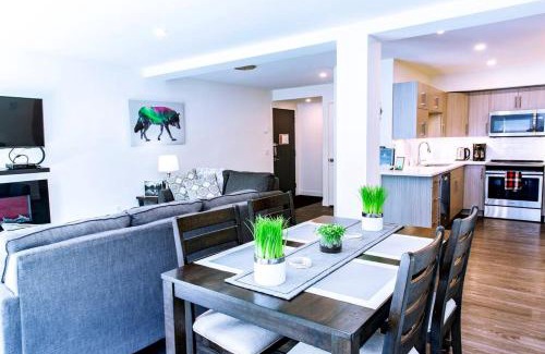 Revelstoke House | Revy Pow Pad - Private Hot Tub 3 Bedroom Condo