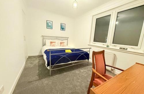 Falkirk House | RF-Entire House-Central Scotland-Falkirk, Self-Check-in , Pet-friendly and with Parking