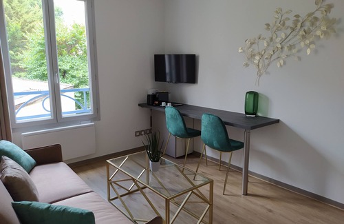 Lyon City Centre Apartment | Rhône riverbank, Lyon center, Lyon 2/Lyon 3 University, parking, all on foot!