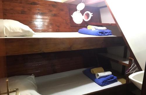 Zadar Old Town Boat Rental | Rhythm Floating Hostel - Zadar