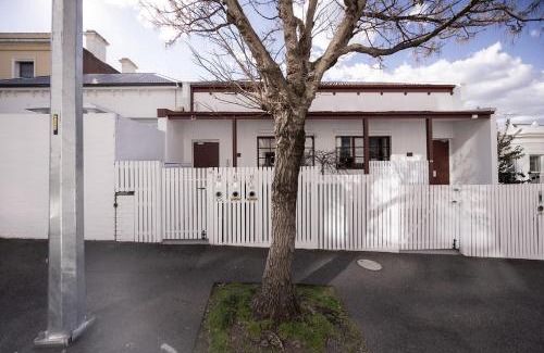 Richmond North Apartment | Richmond Gem