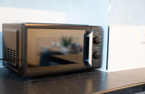 Manchester Apartment | Richmond Retreat - Luxurious and comfortable spacious 2 floor apartment