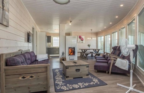 Hirvensalmi House | Riemukaari by Interhome