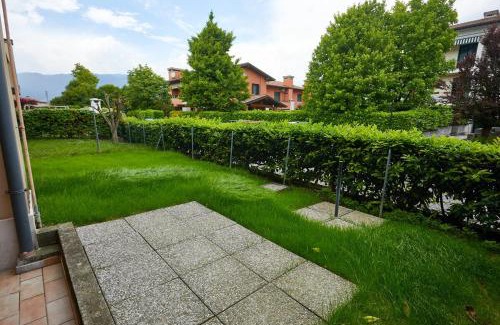 Sacile Apartment | Rifugio accogliente e sereno con Giardino Privato
