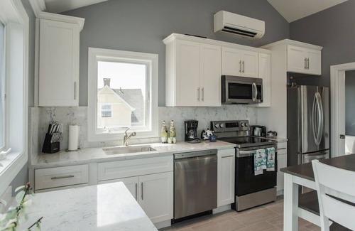 York Beach House | Right by Short Sands!
