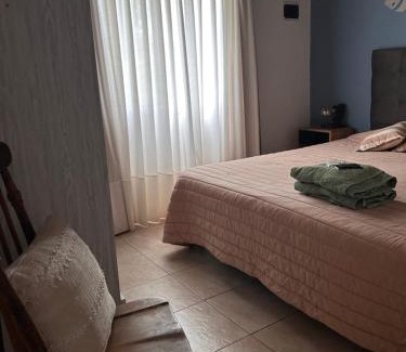 Carpinteria House | "Rincón de Olivos" Alojamiento entero en complejo con piscina