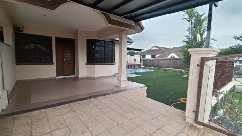 Taman Rinting House | Rinting Corner Islamic Homestay, Pasir Gudang