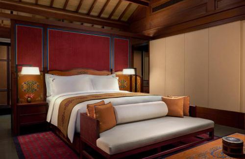 Jiuzhaigou Hotel | Rissai Valley, a Ritz-Carlton Reserve