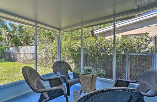 Indian Rocks Beach House | Rita's Cottage by the Beach - Steps to Ocean!