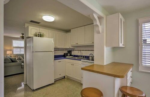 Indian Rocks Beach House | Rita's Cottage by the Beach - Steps to Ocean!