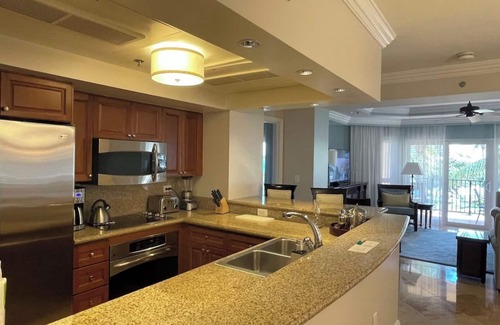 Nazareth Condo | Ritz-Carlton Club St. Thomas Luxury 2BR Beachfront Apartment with Full Amenities