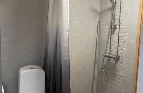 Kurikka Apartment | Rivari kaksio saunalla