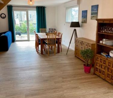 Reville House | Rive gauche (bord de mer)