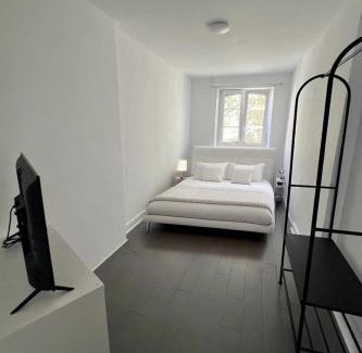 Charleroi Apartment | Rive Gauche L centre - gare - aéroport