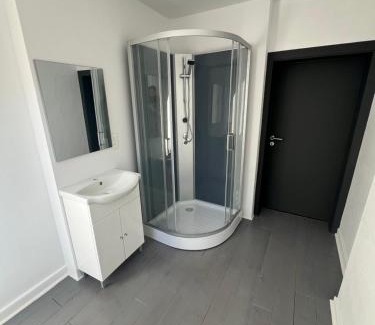 Charleroi Apartment | Rive Gauche L centre - gare - aéroport