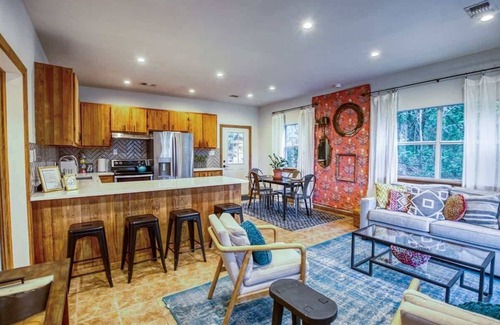 Kyle Cabin | River Access | Grill | Firepit | Sleeps 5