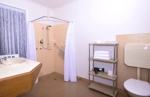 Moama Hotel | River Country Inn