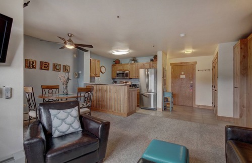 Historic District Condo | River Mtn Lodge E203 - Studio Condo