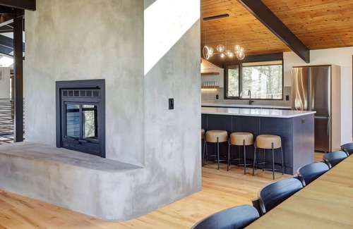 Hood House | River Ridge Overlook - Modern Riverfront Retreat | Luxe 3BR Hideaway on 20+ Acre