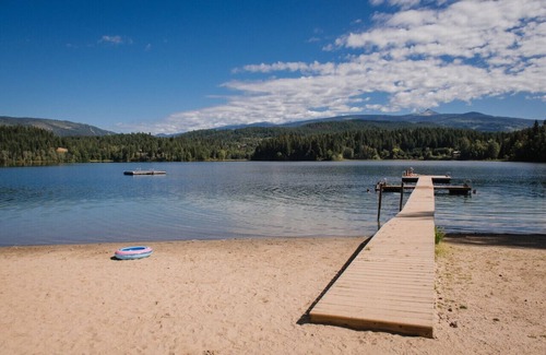 Clearwater House | River's Edge Retreat | RV Site 2