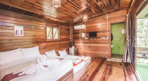 Ban Ta Khun Resort | River View Resort At Chaewlan