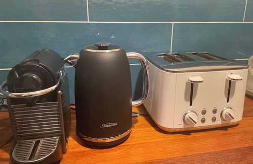 Maroochy River House | River Views & Retreat, Large Family Home, Pool, Gazebo, Spectacular Views