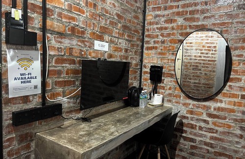 Kampung Sungai Buaya House | Riverbank Dungun Guesthouse & Cafe