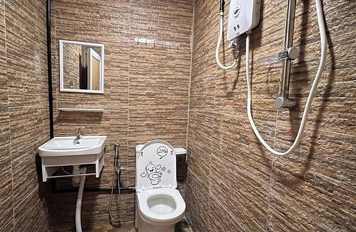 Kampung Sungai Buaya House | Riverbank Dungun Guesthouse & Cafe