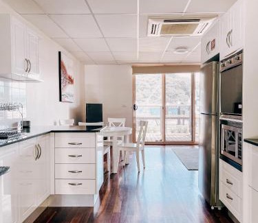 Brooklyn Apartment | Riverfront Dream on the Hawkesbury - Water View