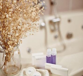 Nonthaburi Hotel | Riverine Place Hotel and Residence